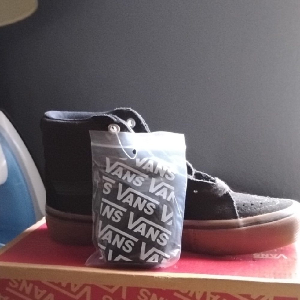 Vans Black and Brown High-Top Sneakers - Picture 2 of 4